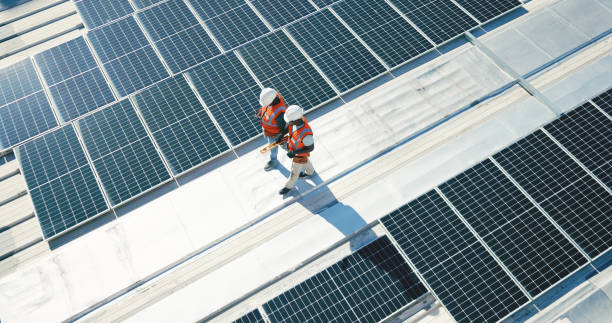 Best Flat Roofing  in East Dubuque, IL